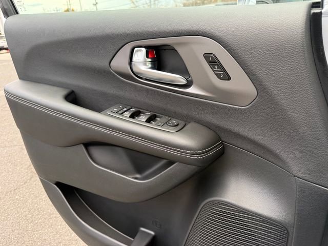 New 2026 Chrysler Pacifica Select image 31