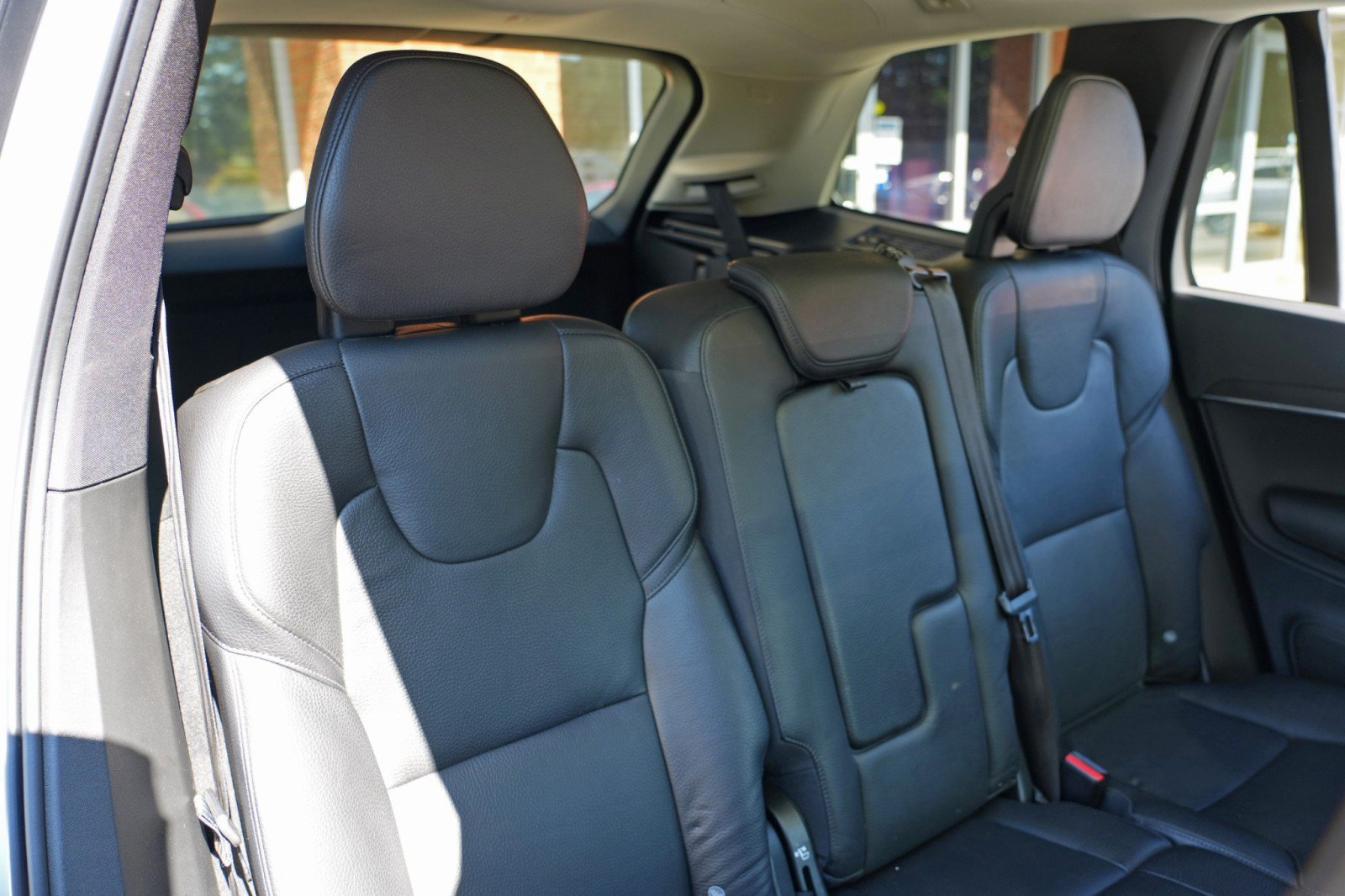 Used 2020 Volvo XC90 T6 Momentum AWD/4WD image 37