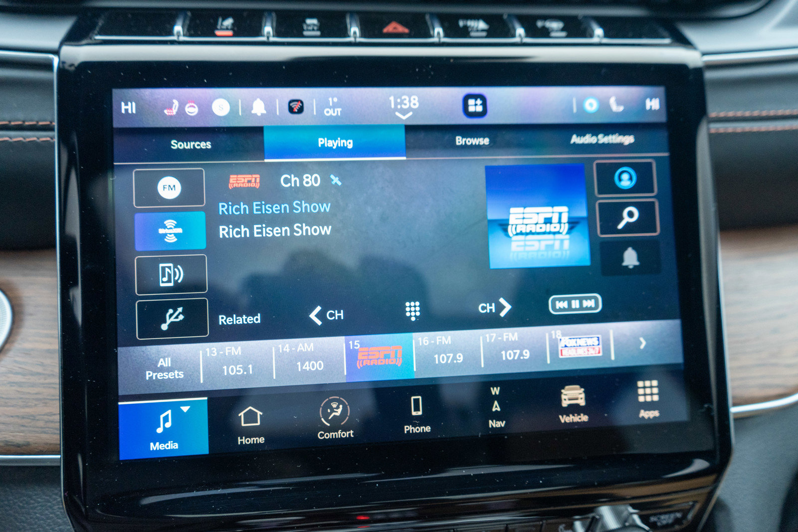 Used 2022 Jeep Grand Cherokee L Summit w/ Luxury Tech Group V image 18