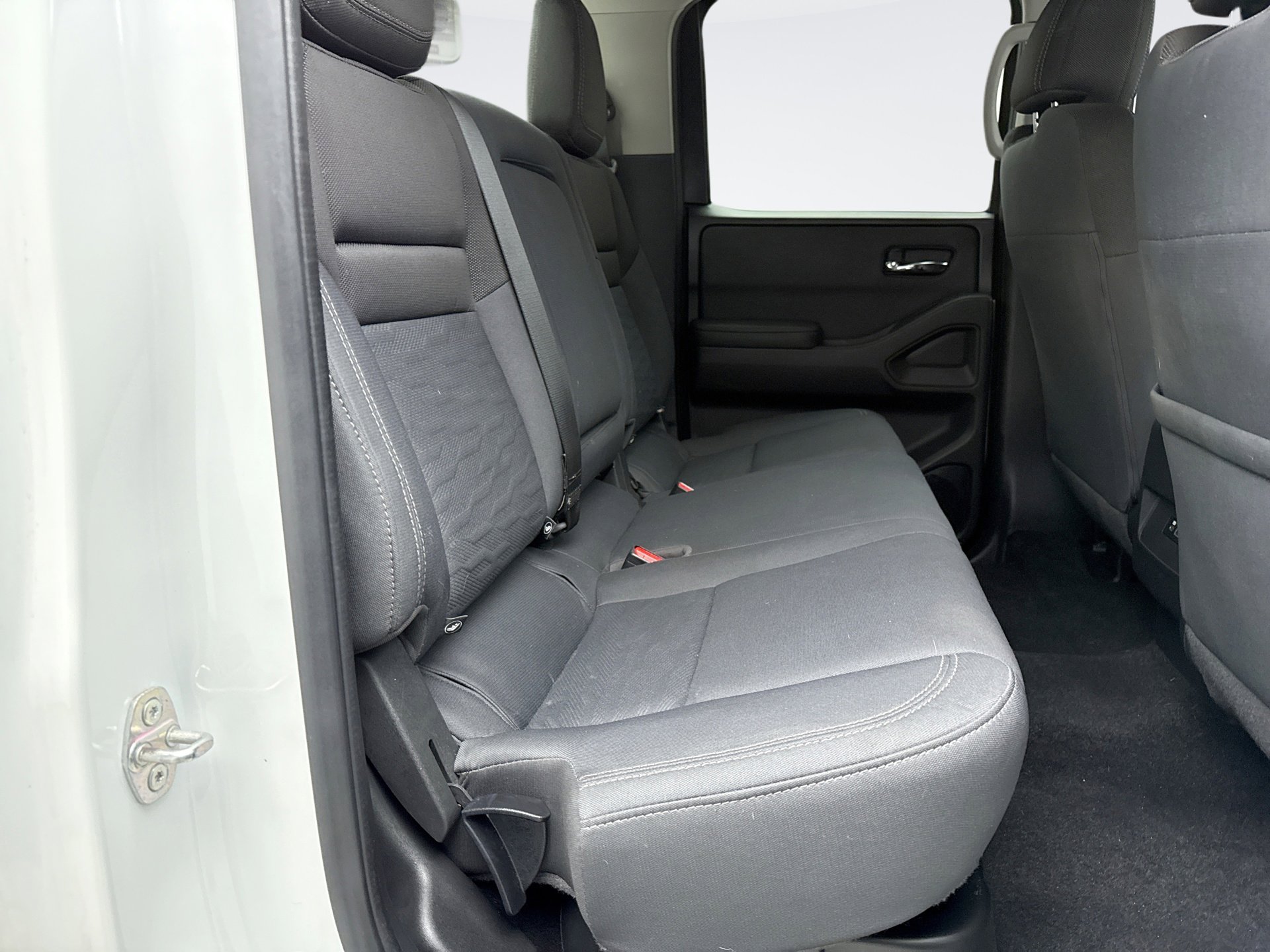 Used 2023 Nissan Frontier SV AWD/4WD image 17