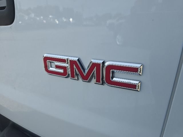 Used 2025 GMC Savana 3500 RWD image 27