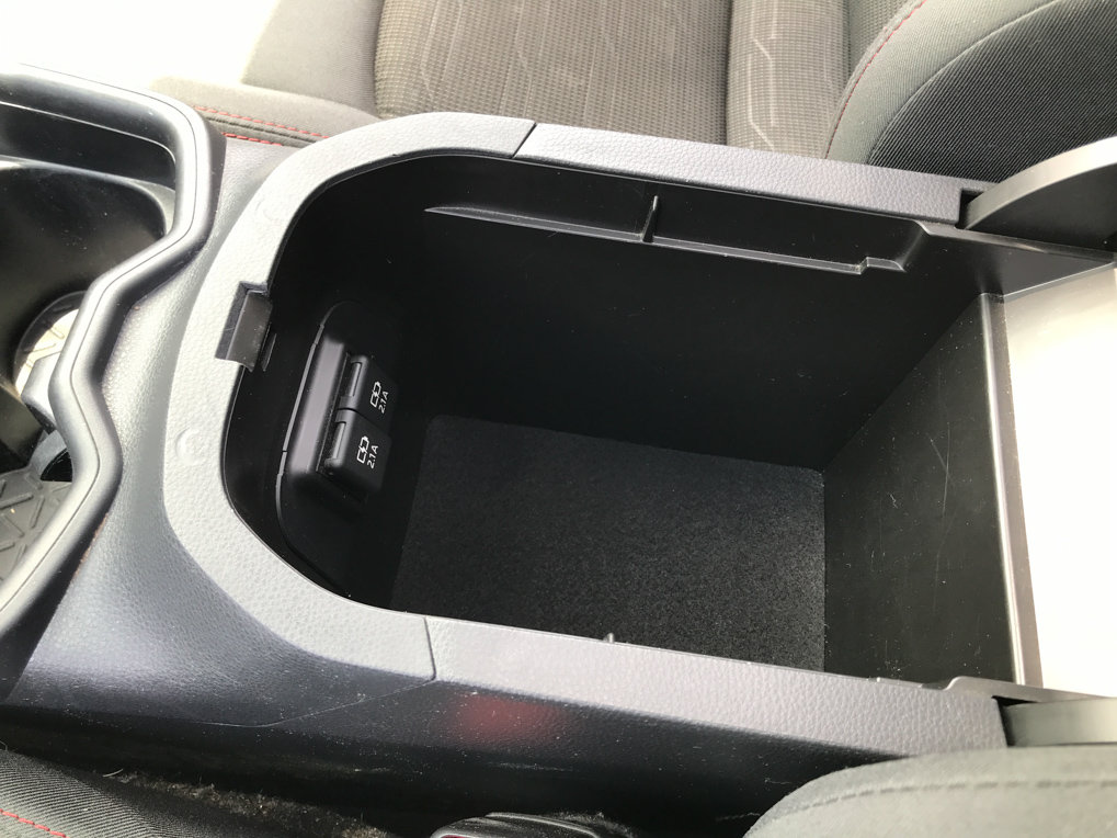 Used 2021 Toyota RAV4 SE w/ Weather & Moonroof Package AWD/4WD image 25