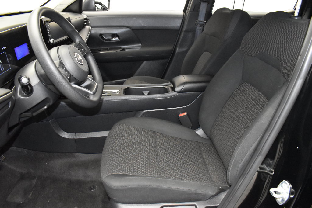 Used 2025 Nissan Kicks S AWD/4WD image 12
