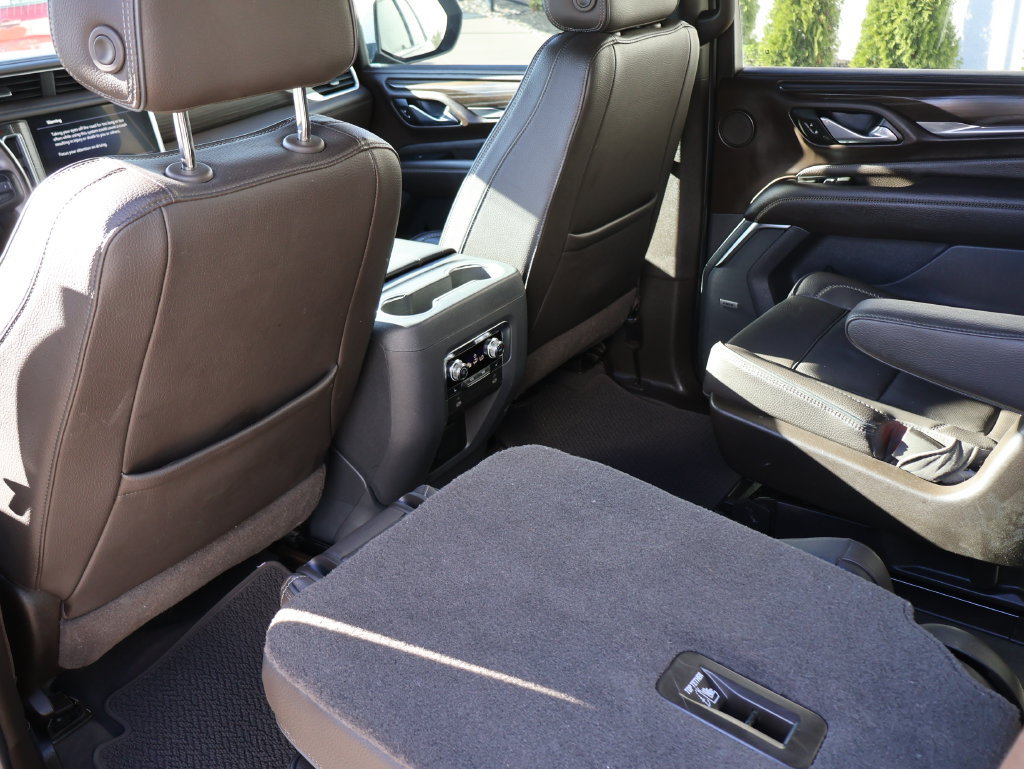 Used 2021 GMC Yukon Denali AWD/4WD image 13