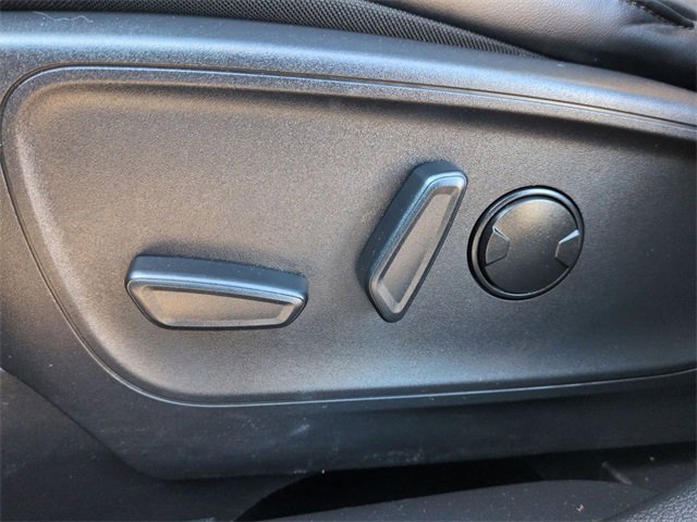 Used 2025 Ford Escape ST-Line image 13