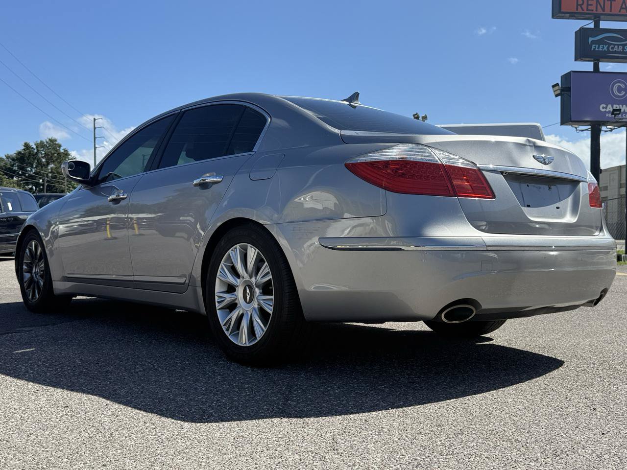 Used 2009 Hyundai Genesis 3.8 w/ Premium Plus Pkg 3 RWD image 8