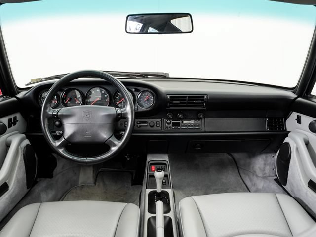 Used 1995 Porsche 911 Carrera RWD image 22