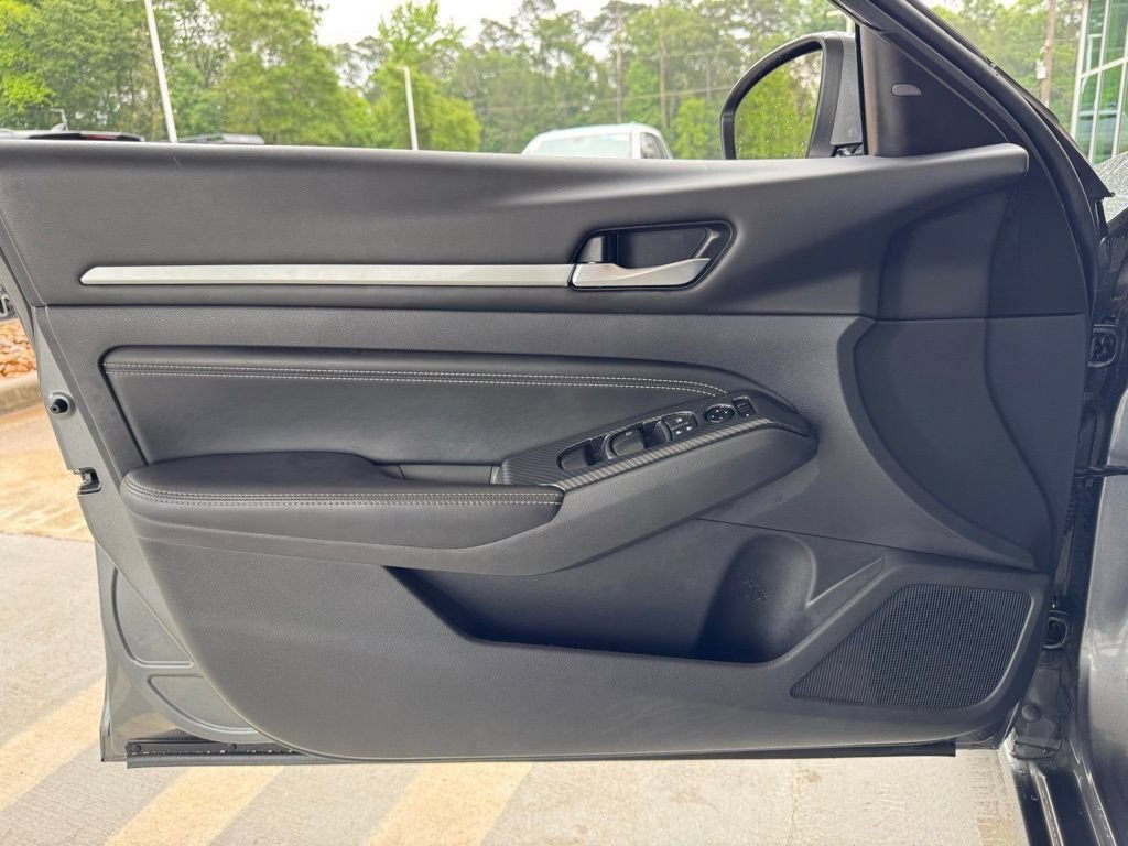 Used 2023 Nissan Altima 2.5 SL FWD image 22