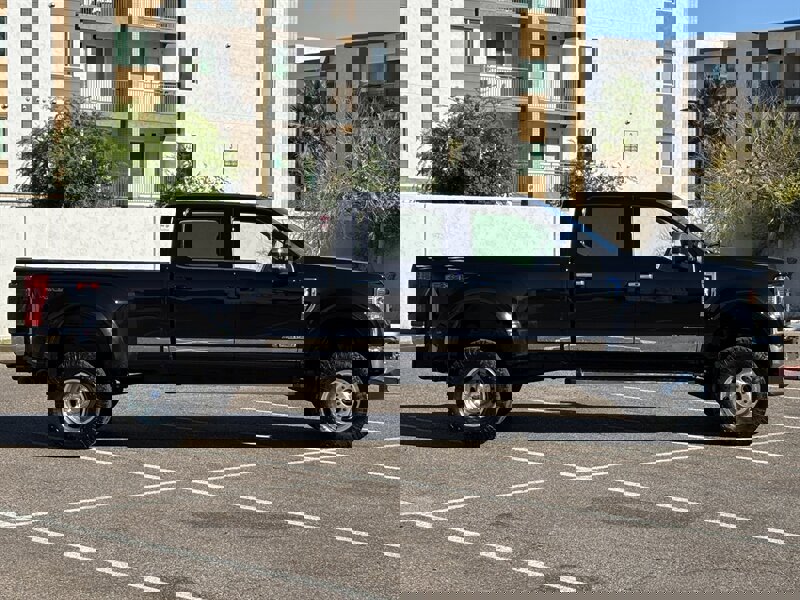 Used 2021 Ford F350 Lariat w/ Lariat Ultimate Package image 3