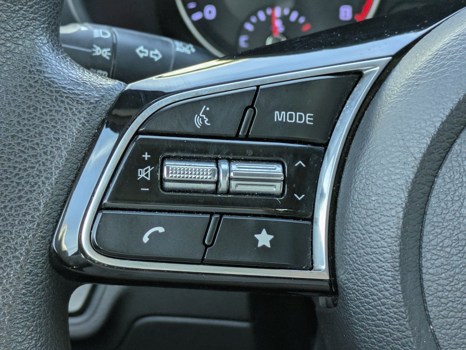 Certified 2023 Kia Forte LXS FWD image 17
