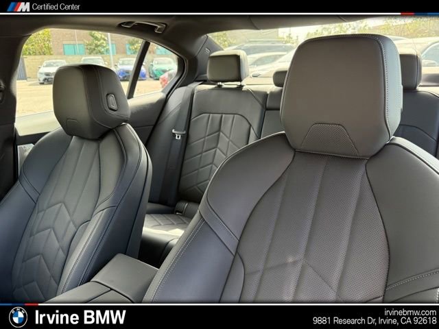 Used 2025 BMW 530i image 22