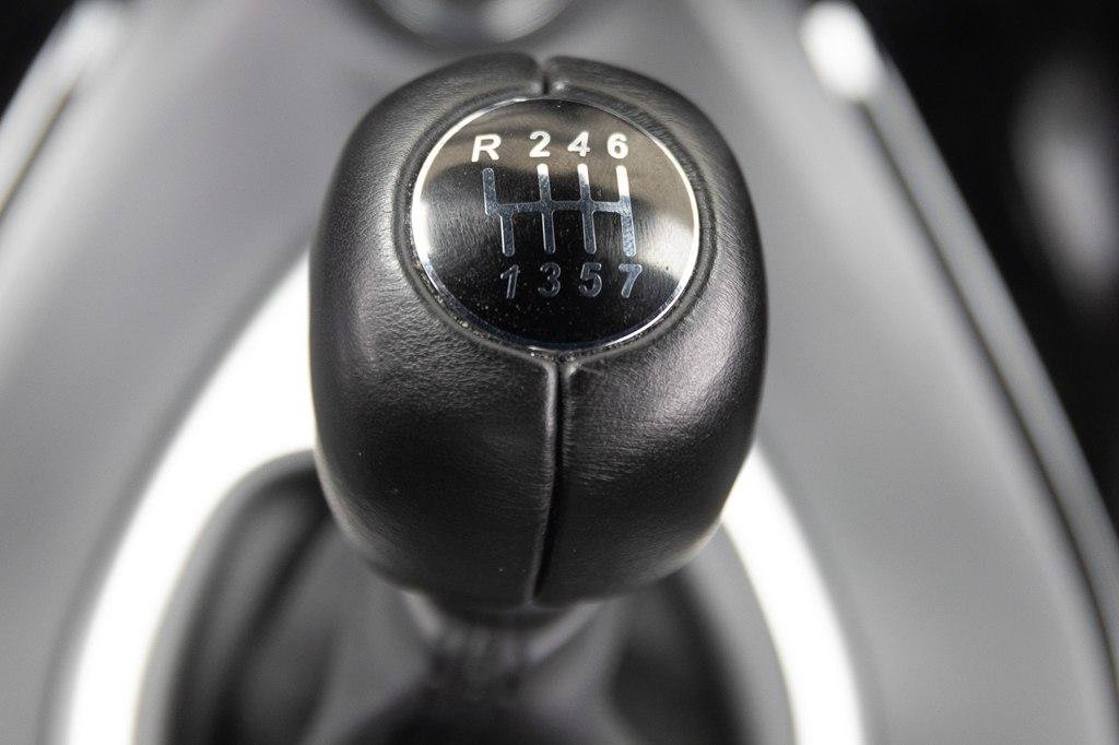 Used 2021 Aston Martin V8 Vantage Coupe RWD image 7