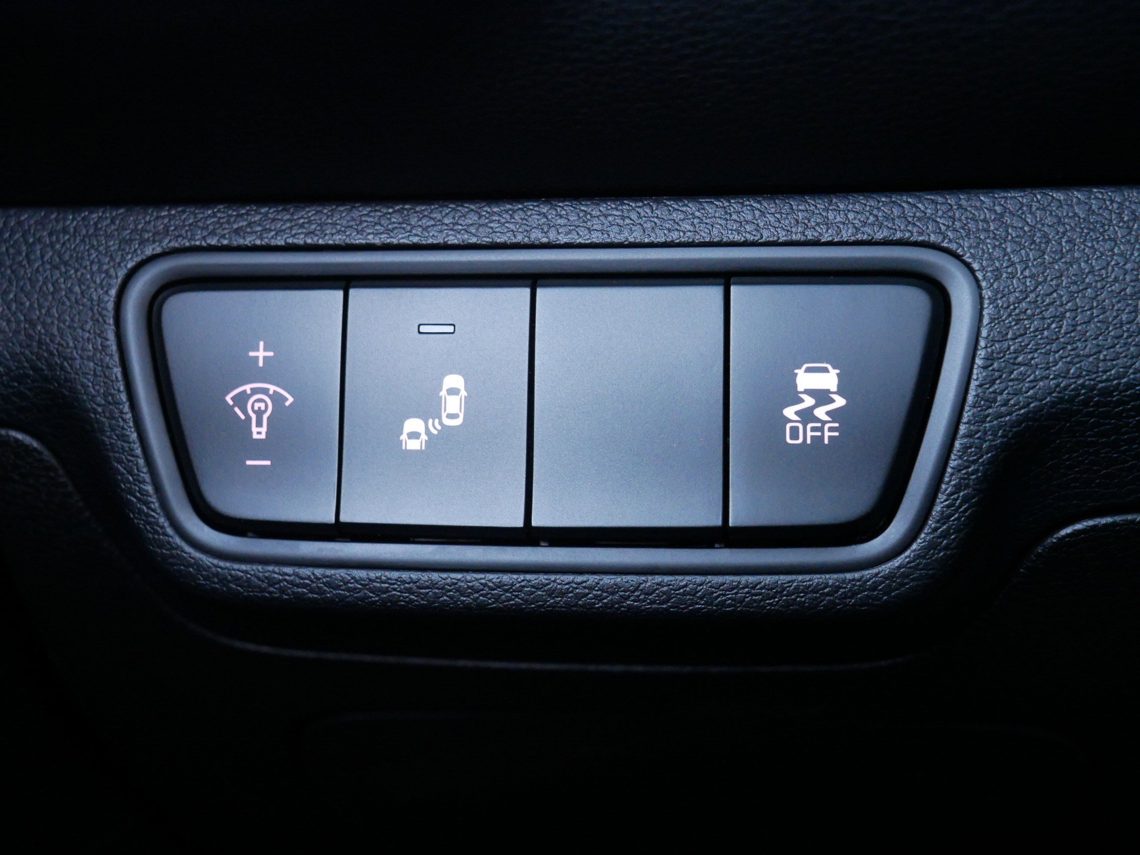 Certified 2023 Kia Forte GT w/ GT2 Package image 26