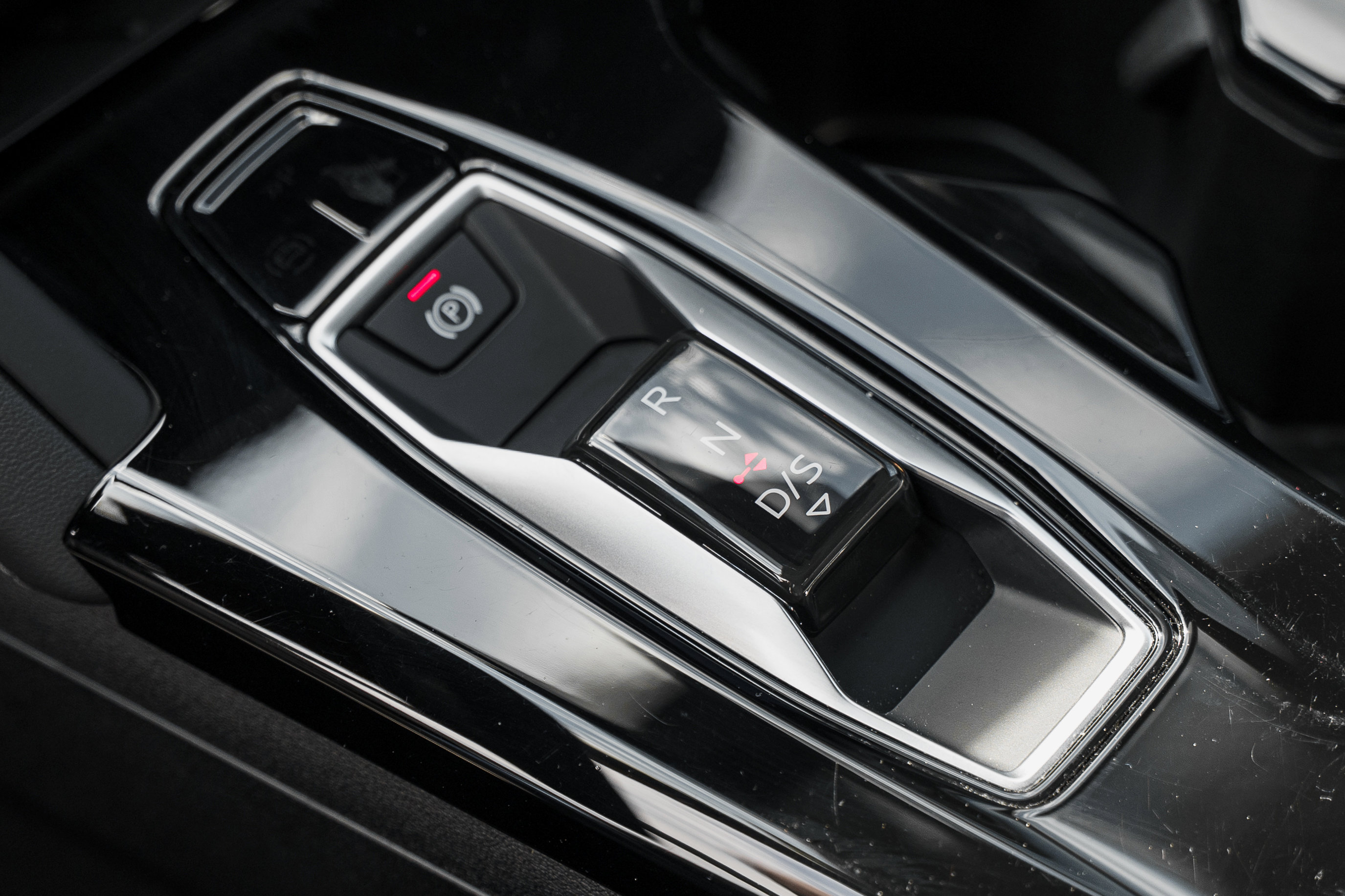 Used 2025 Audi Q5 Premium Plus w/ Premium Plus image 11