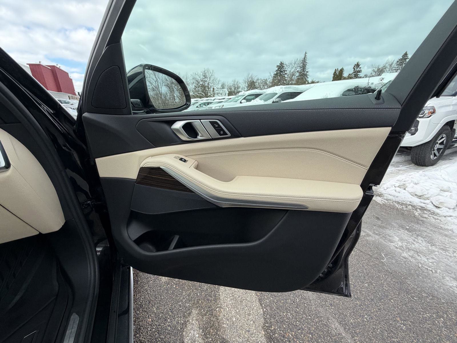 Used 2021 BMW X5 xDrive40i w/ Convenience Package 3 image 24