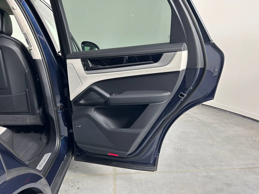 New 2026 Porsche Cayenne AWD/4WD image 25