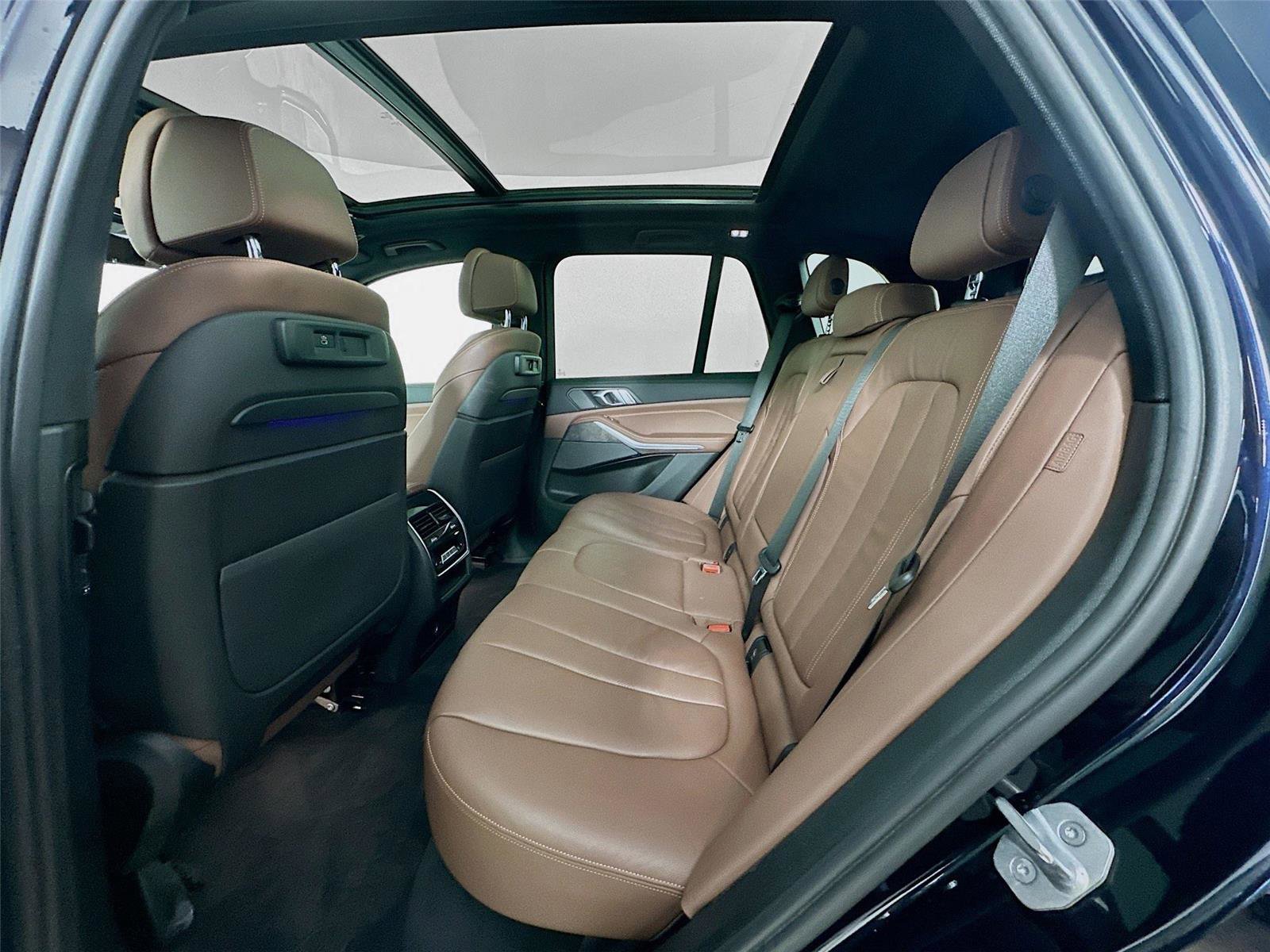 Used 2020 BMW X5 xDrive40i w/ M Sport Package image 26