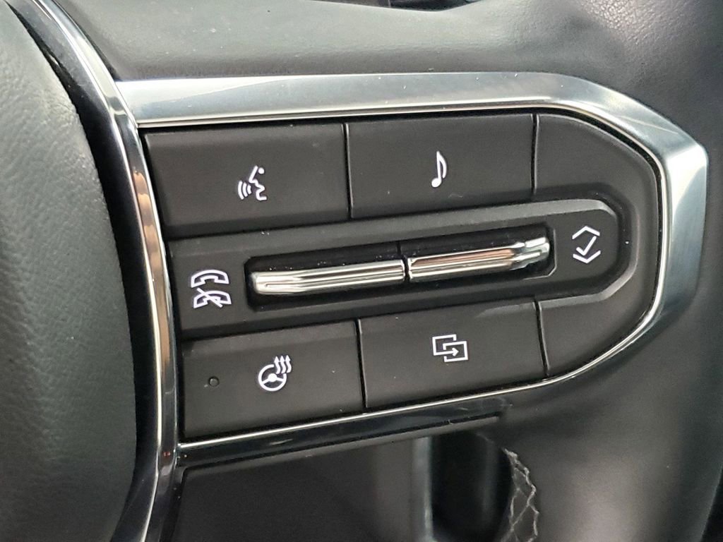 Used 2025 GMC Acadia Elevation image 30