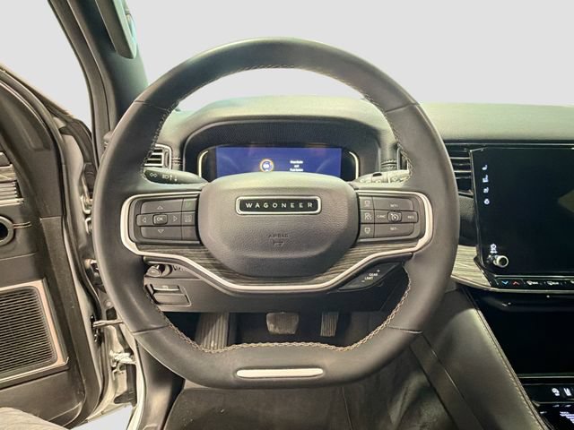 Used 2022 Jeep Wagoneer Series III AWD/4WD image 10