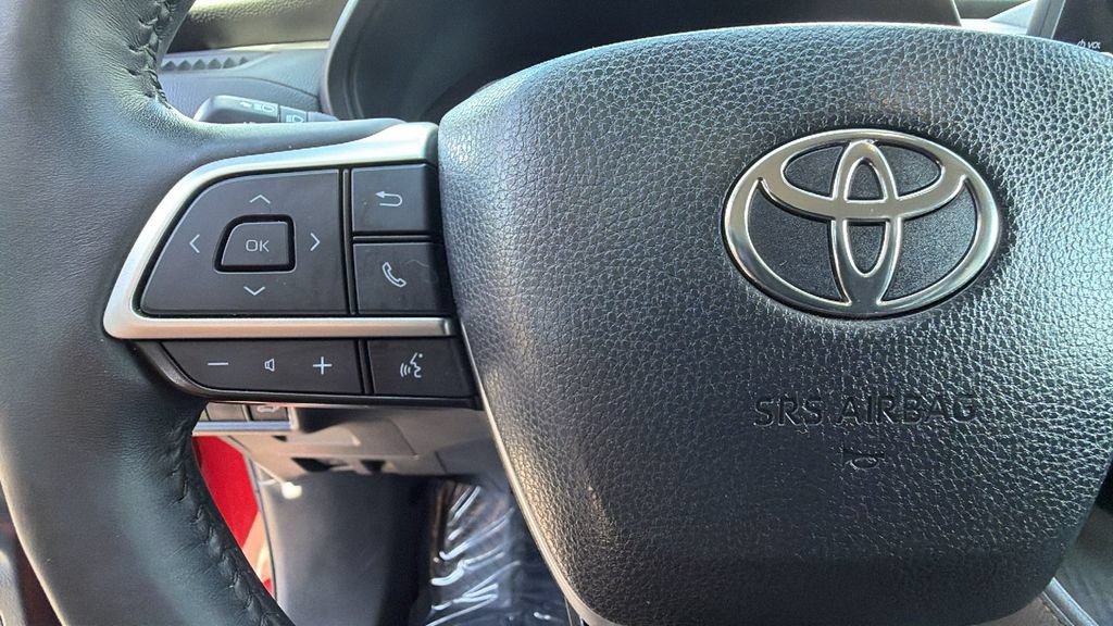 Used 2024 Toyota Grand Highlander AWD image 19