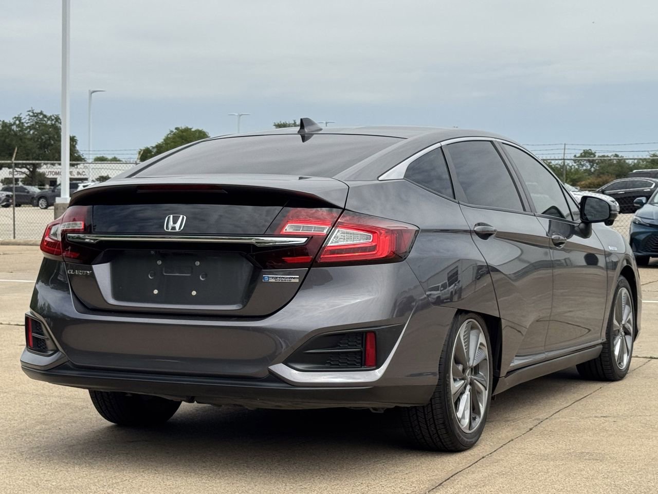 Used 2019 Honda Clarity Plug-In Hybrid image 4