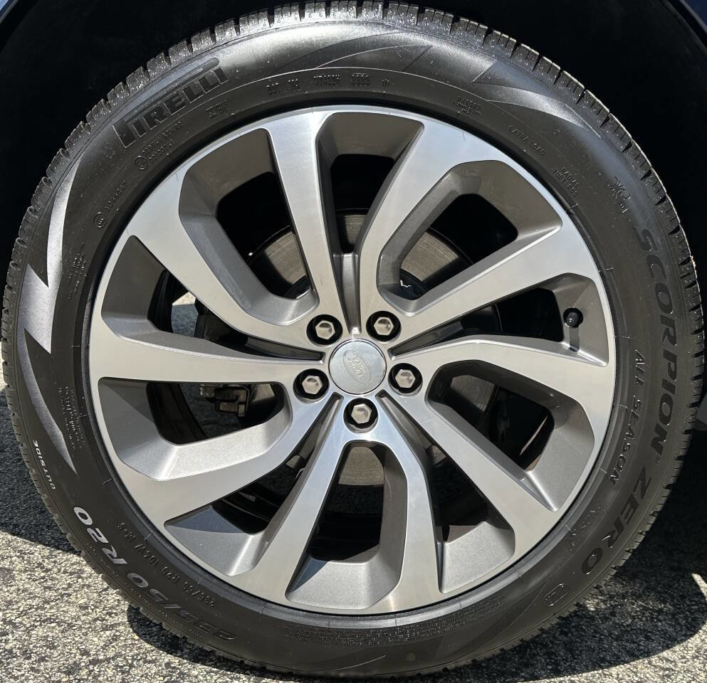 Used 2023 Land Rover Discovery Sport S R-Dynamic image 13