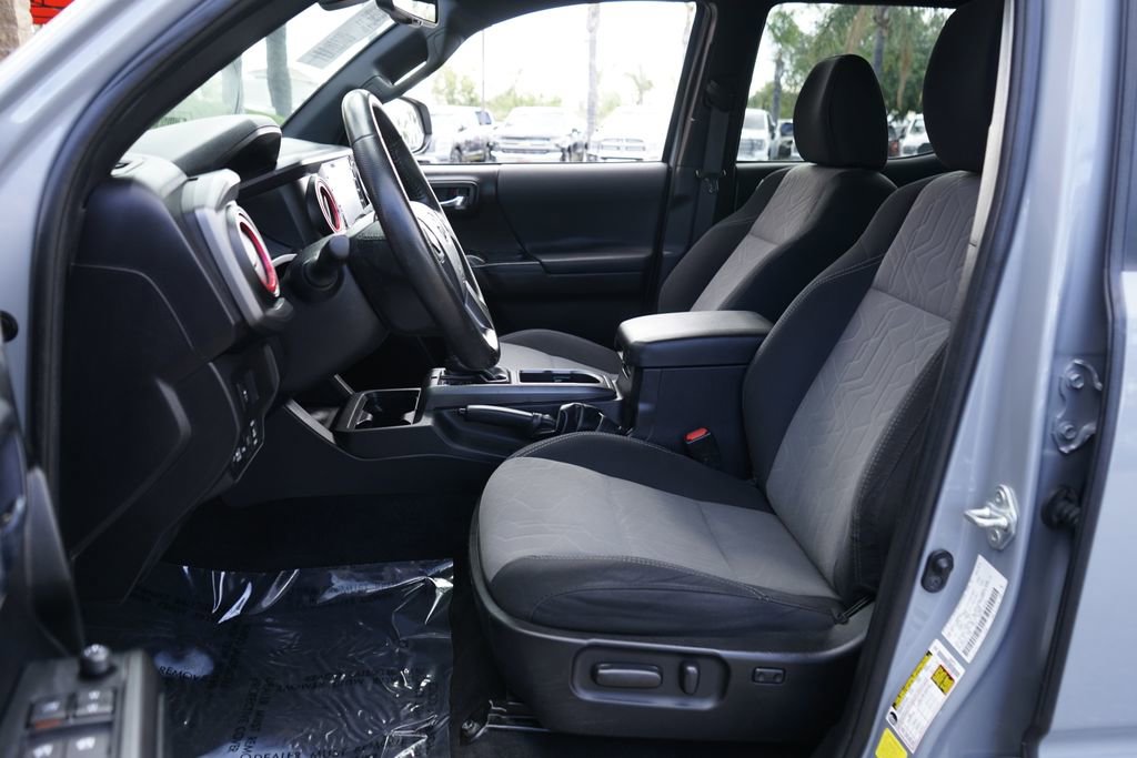 Used 2021 Toyota Tacoma TRD Sport image 17