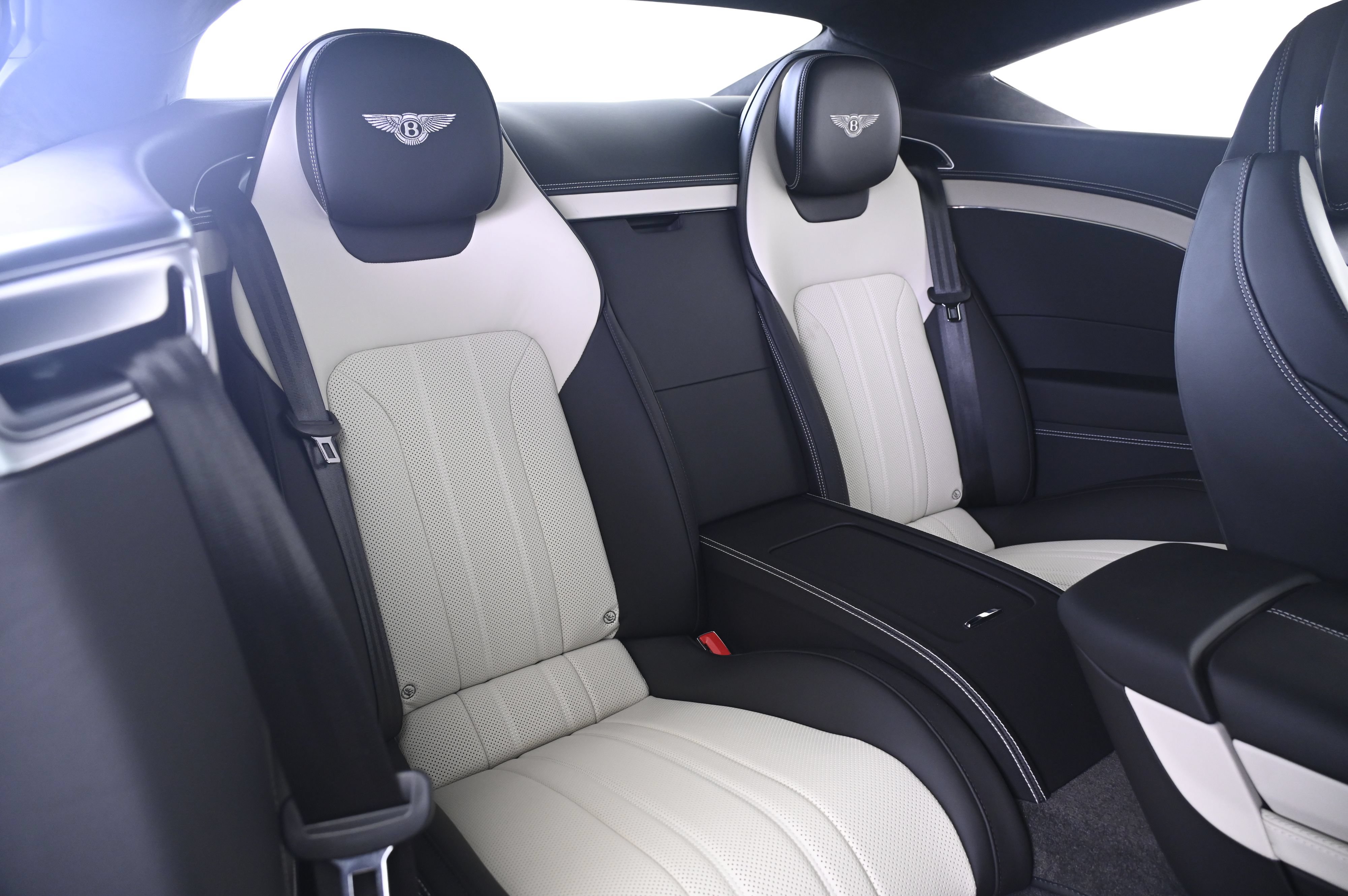 Used 2021 Bentley Continental GT AWD/4WD image 21
