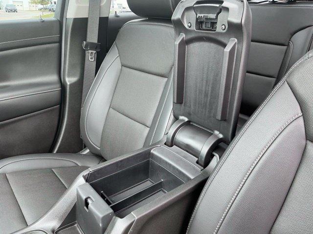 Used 2023 GMC Acadia SLT w/ Preferred Package FWD image 33
