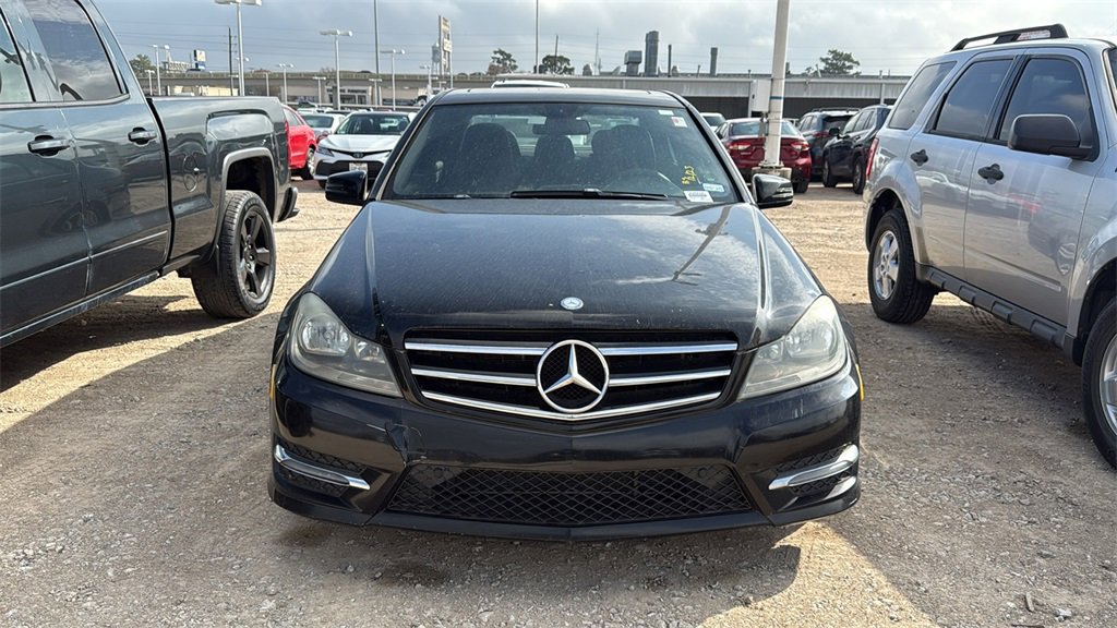 Used 2014 Mercedes-Benz C 300 4MATIC Sedan image 2