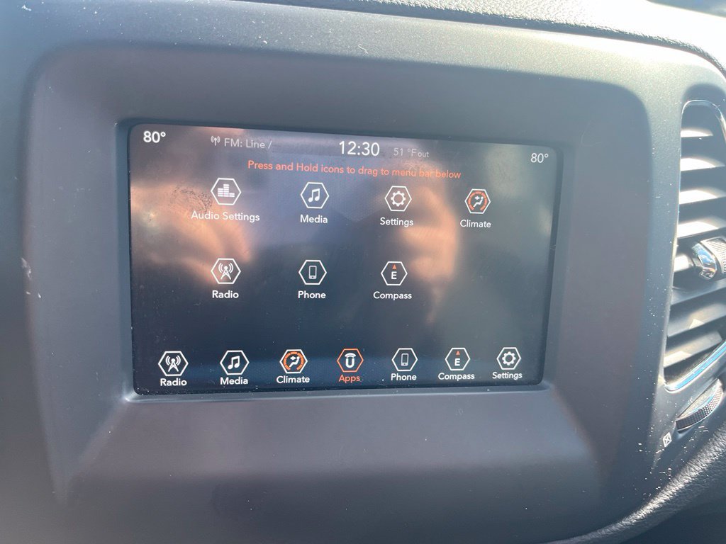 Used 2019 Jeep Compass Sport w/ Tech Group FWD image 16