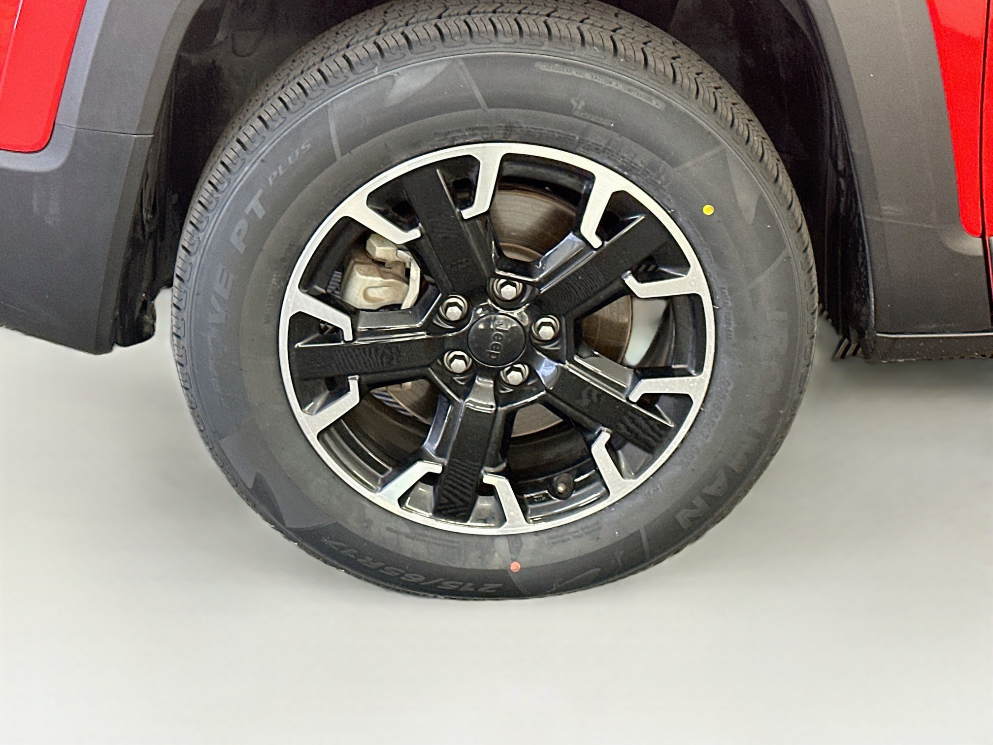 Used 2023 Jeep Renegade Trailhawk AWD/4WD image 34