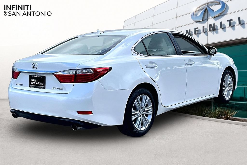 Used 2013 Lexus ES 350 w/ Premium Pkg FWD image 2