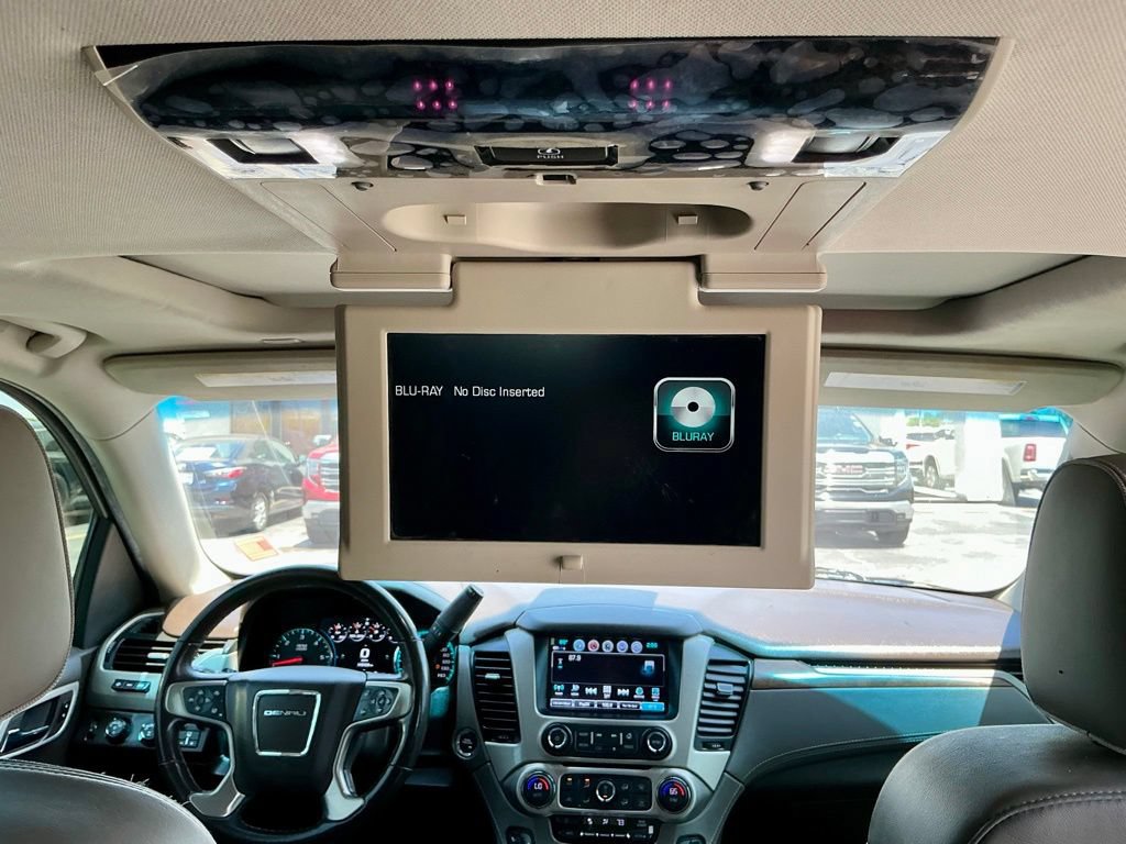 Used 2019 GMC Yukon Denali w/ Denali Ultimate Package AWD/4WD image 28