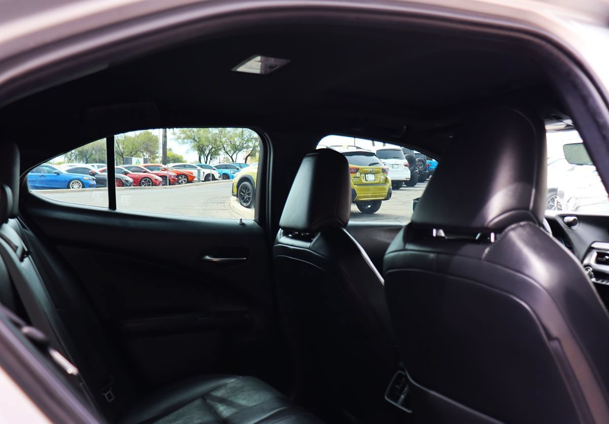 Used 2019 Lexus UX 200 w/ Premium Package FWD image 29