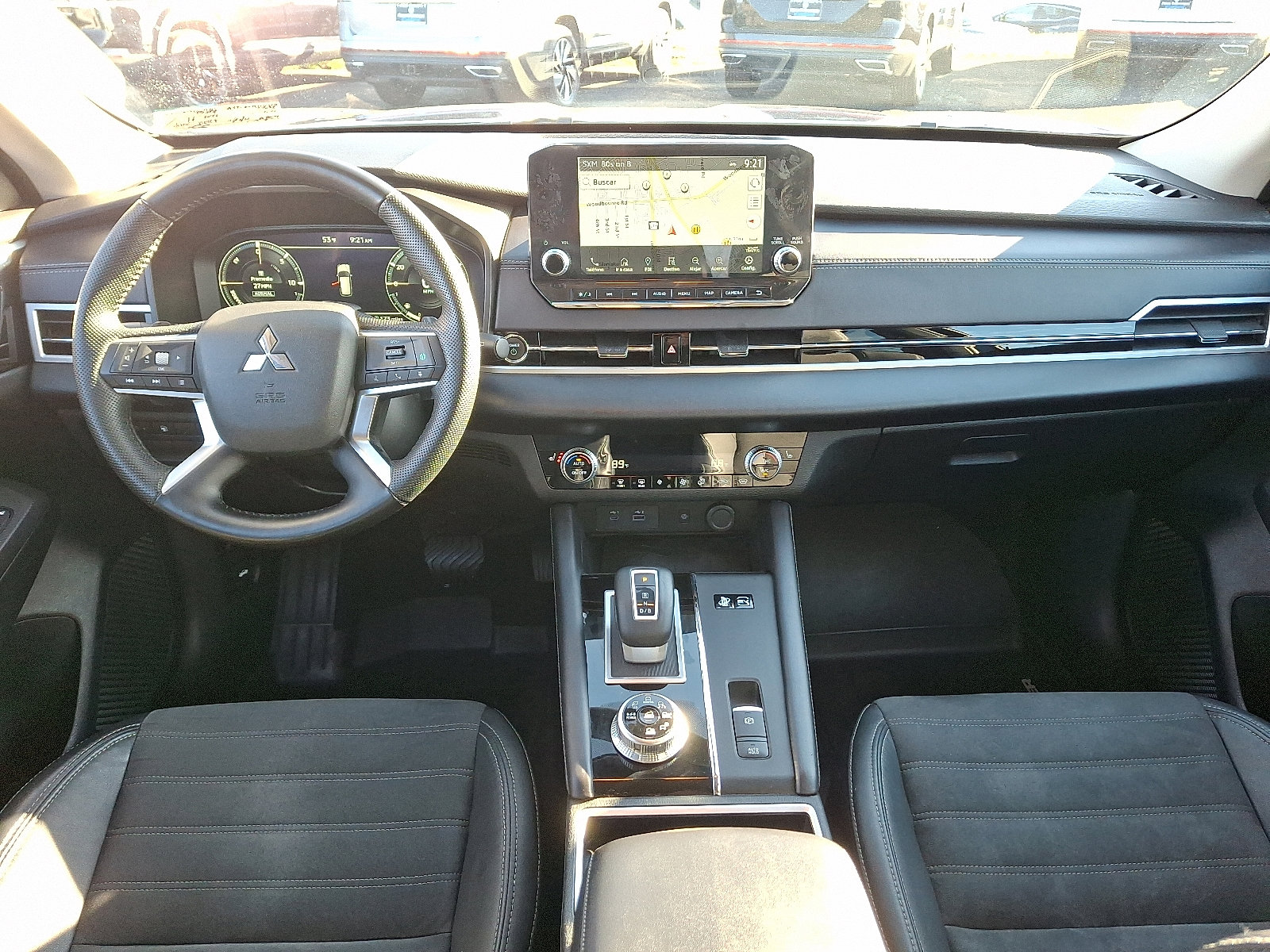 Used 2023 Mitsubishi Outlander SE image 11