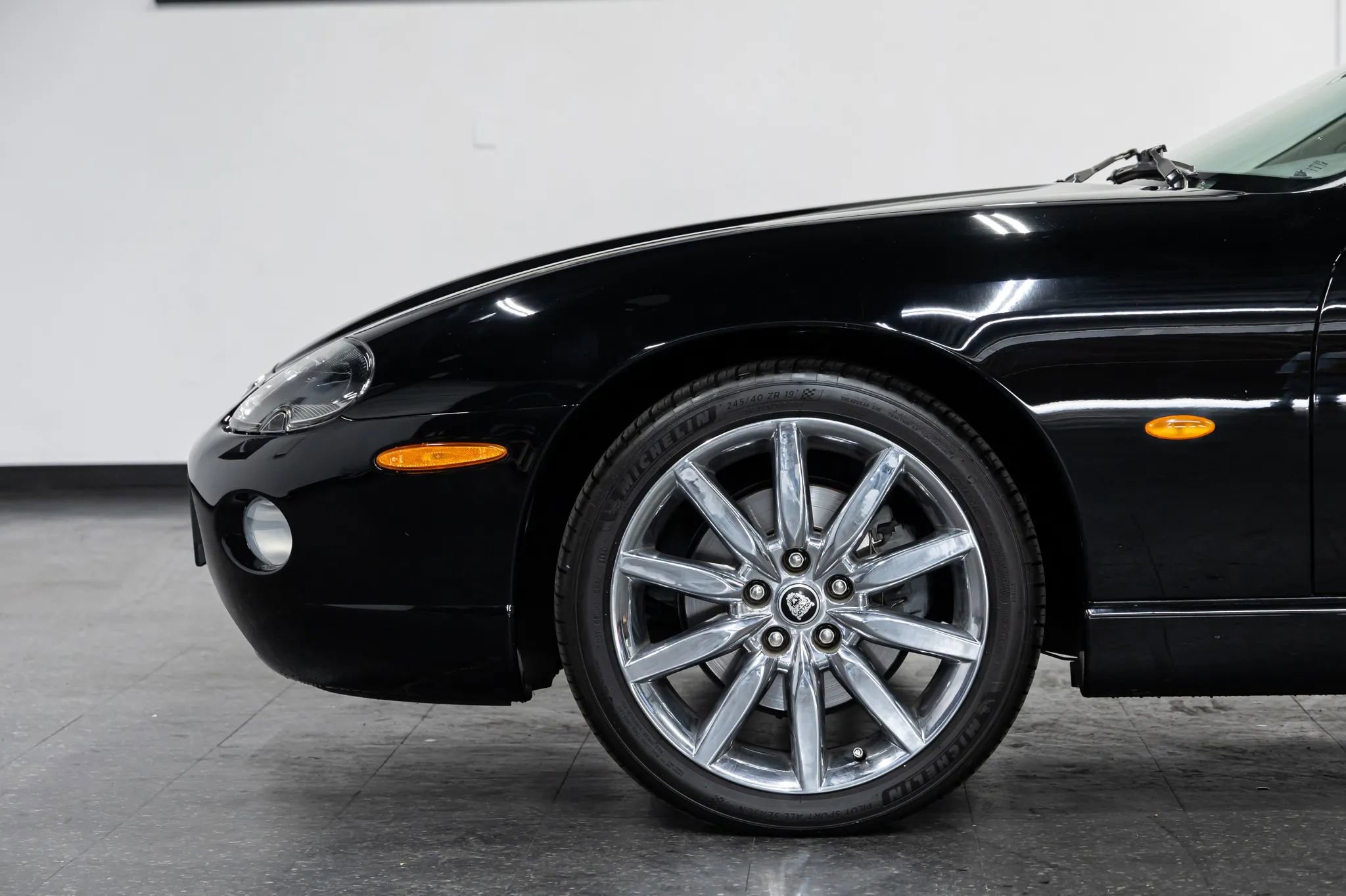 Used 2006 Jaguar XK8 Coupe image 12