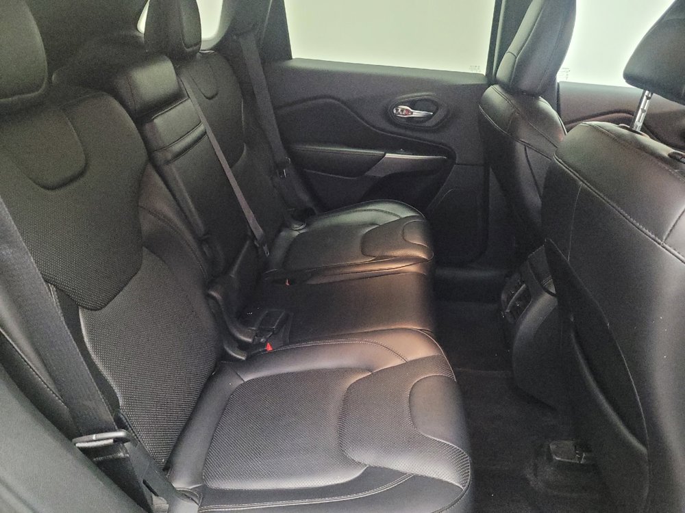 Used 2019 Jeep Cherokee Limited w/ Luxury Group image 19