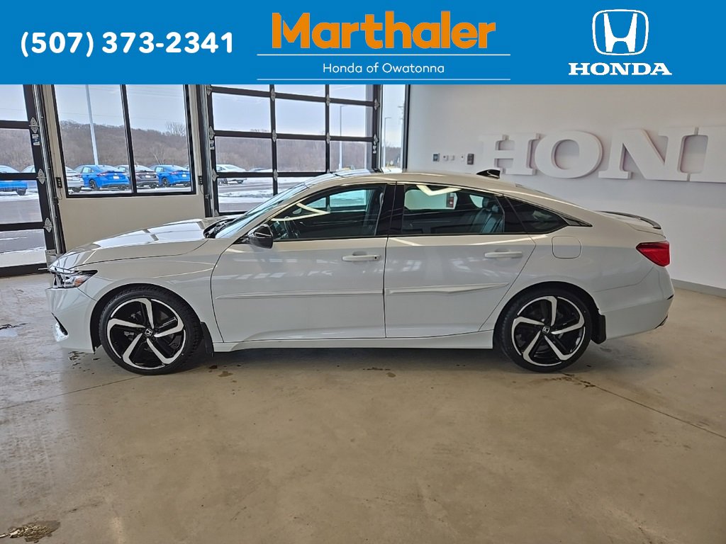 Used 2021 Honda Accord Sport image 2