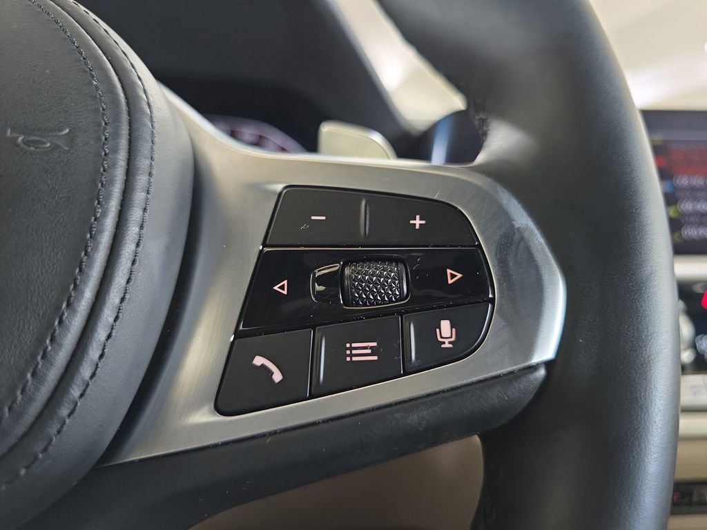 Used 2023 BMW M440i Convertible w/ Premium Package image 16