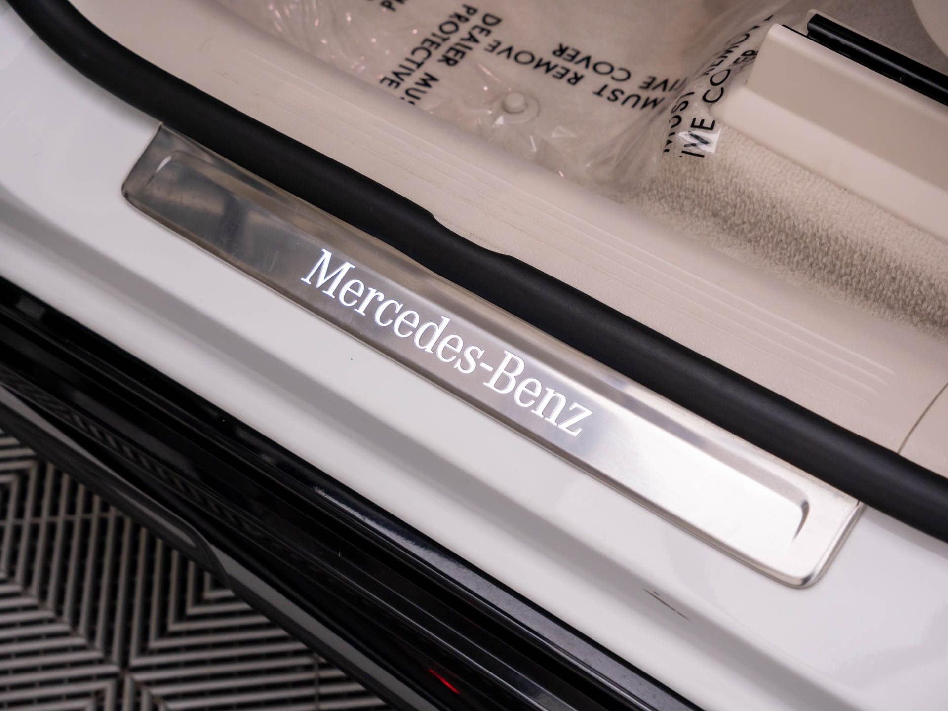 Used 2023 Mercedes-Benz EQS 580 4MATIC SUV image 16