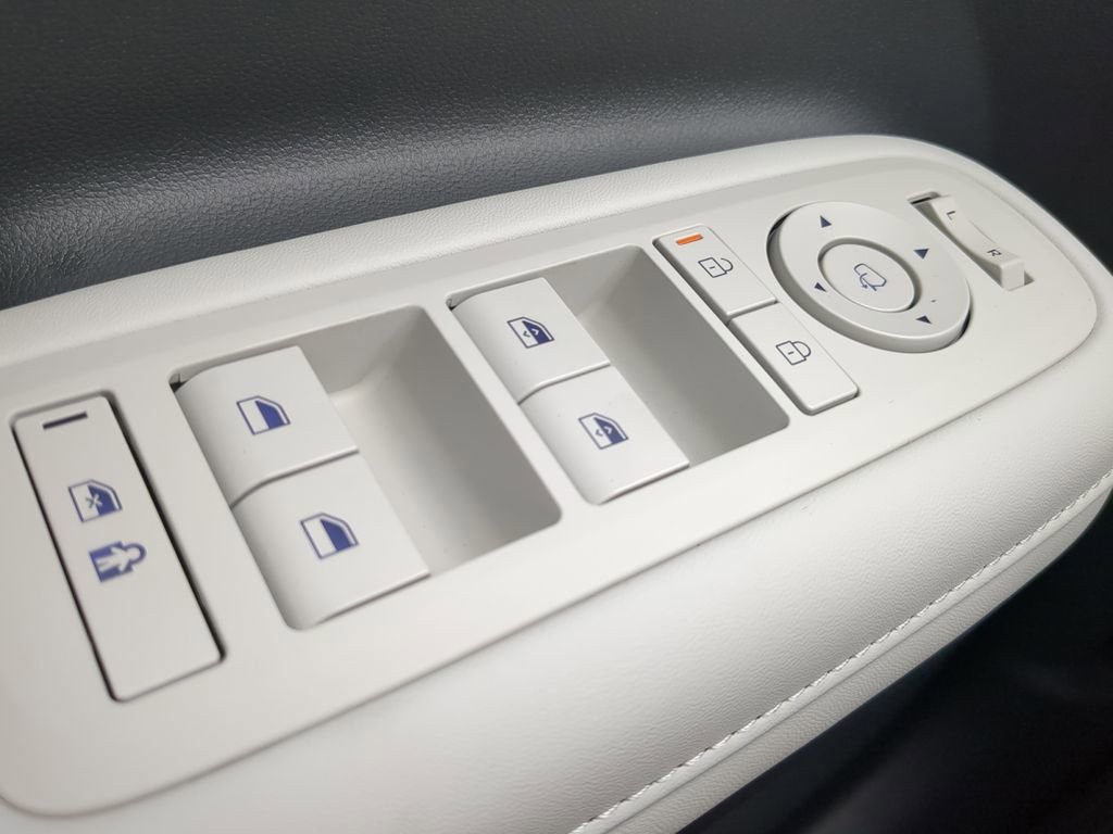 New 2025 Hyundai Santa Fe Limited image 11