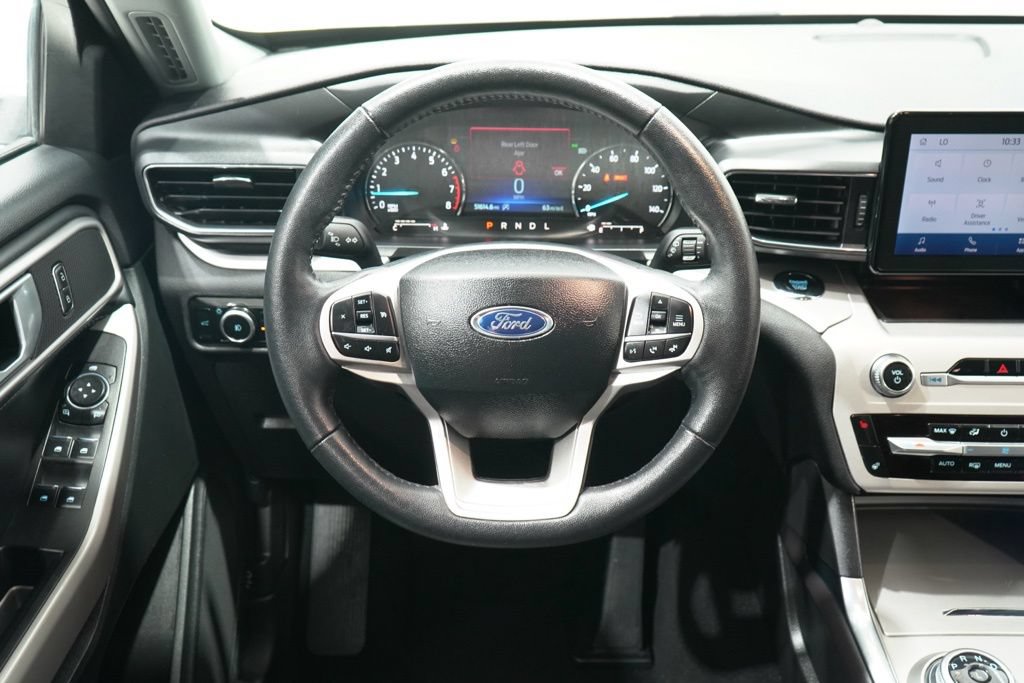 Used 2024 Ford Explorer XLT w/ Equipment Group 202A AWD/4WD image 15
