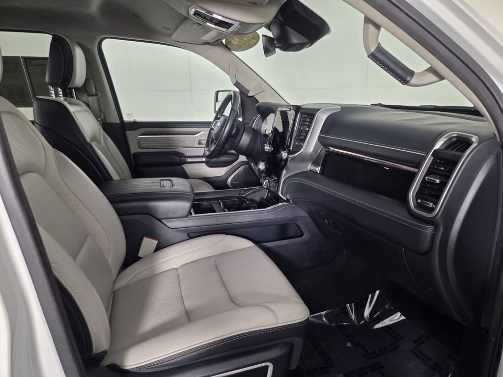 Used 2022 RAM 1500 Limited AWD/4WD image 33