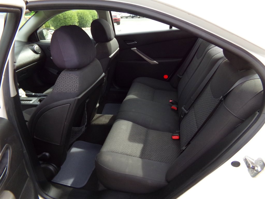 Used 2008 Pontiac G6 Sedan w/ Sport Package image 7
