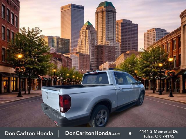 Used 2023 Honda Ridgeline RTL-E image 4