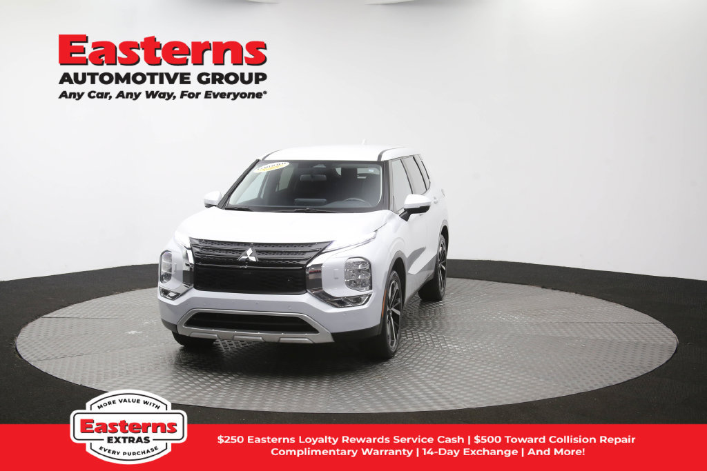 Used 2024 Mitsubishi Outlander SE AWD/4WD image 56
