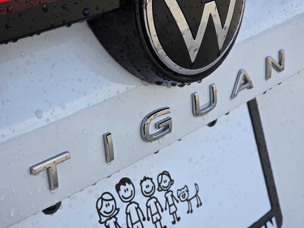New 2026 Volkswagen Tiguan S FWD image 8