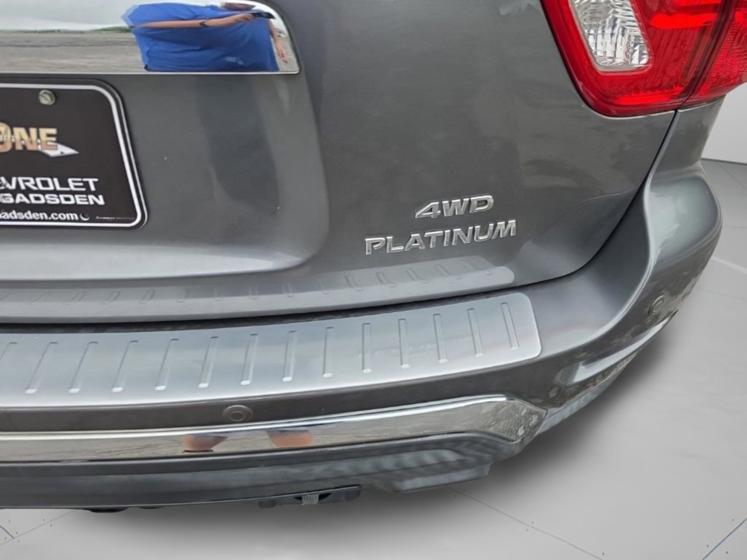 Used 2018 Nissan Pathfinder Platinum w/ Cargo Package AWD/4WD image 33