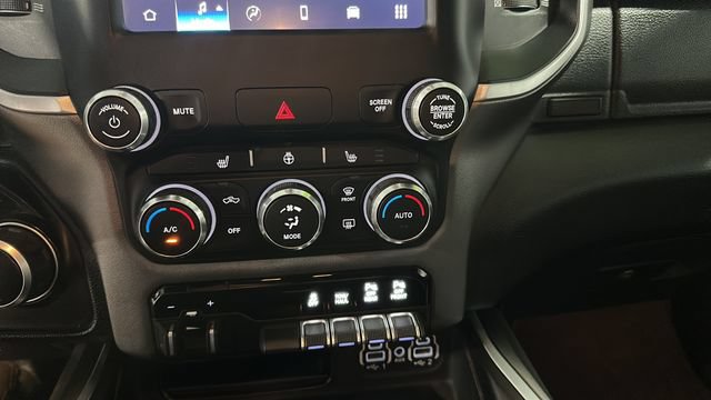 Used 2022 RAM 1500 Big Horn AWD/4WD image 17